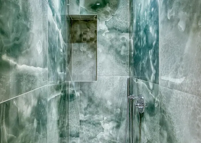 Appartement Luxury Traditional 3 Bedroom With Balcony And Sea View Ldem1-6