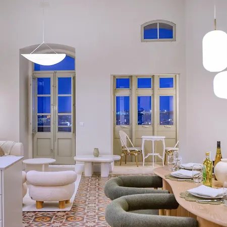 Apartment Luxury Traditional 3 Bedroom With Balcony And Sea View Ldem1-6