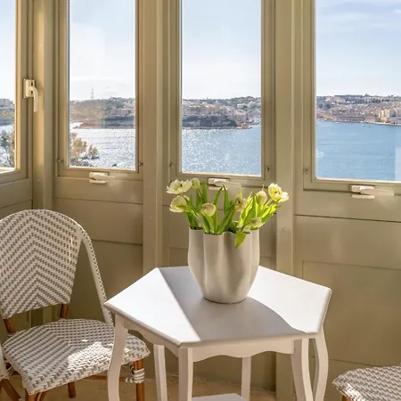 Luxury Traditional 3 Bedroom With Balcony And Sea View Ldem1-6 La Valletta