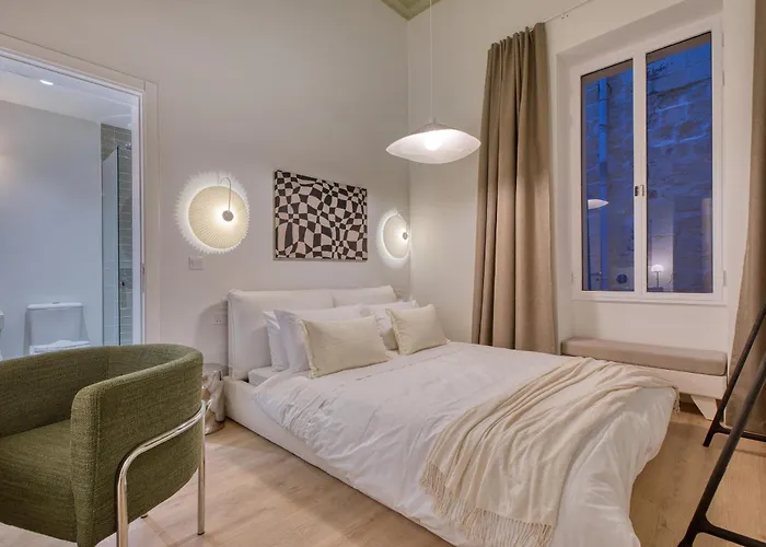 Luxury Traditional 3 Bedroom With Balcony And Sea View Ldem1-6 Apartament